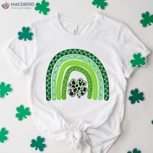 Shamrock Leopard Rainbow St Patrick's Day T-Shirt