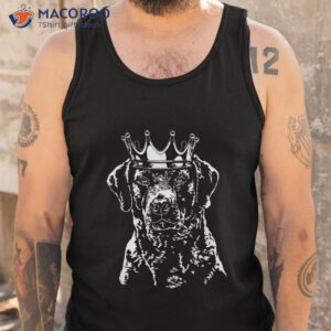 funny proud chesapeake bay retriever with crown dog mom shirt tank top