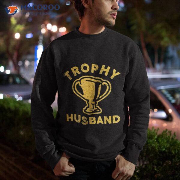 Husband Trophy Cup Vintage Retro Design Father’s Day Gift Shirt