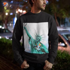 statue of liberty getting rid of donald trump shirt sweatshirt