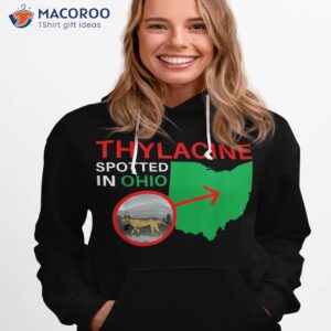 thylacine spotted in ohio extinct tiger shirt hoodie 1