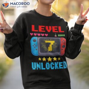 7th birthday boy level 7 unlocked video gamer shirt sweatshirt 2