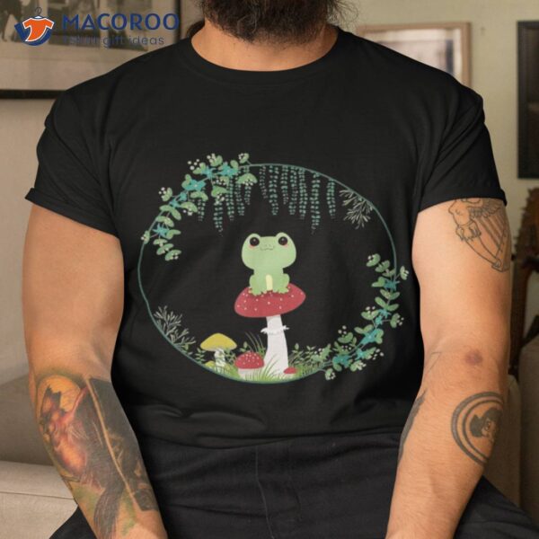 Cottagecore Aesthetic Kawaii Frog Goblincore Cute Mushroom Shirt