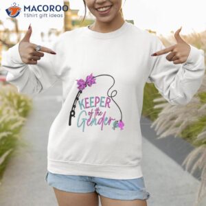 fishing keeper of the gender unique pregnancy shirt sweatshirt