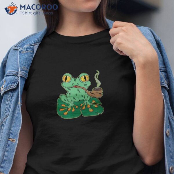 Frog Smoking A Pipe Aesthetic Shirt