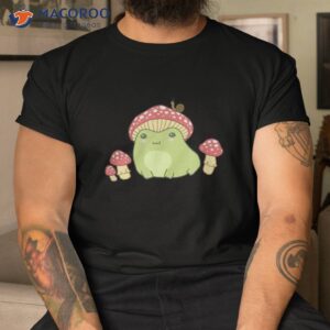Cottagecore Aesthetic Frog Lying On Mushroom Cute Lover S Shirt
