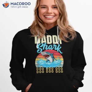 funny retro fathers day dad shark daddy shirt hoodie 1