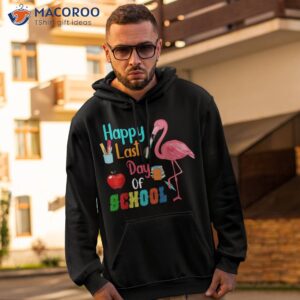 happy last day of school cute flamingo with books students shirt hoodie 2