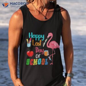 happy last day of school cute flamingo with books students shirt tank top