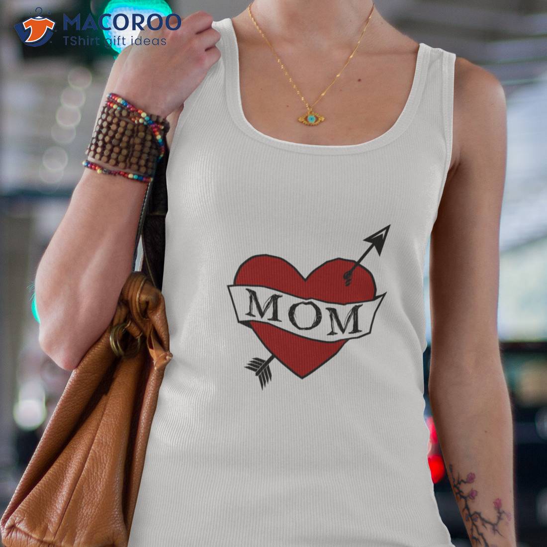 Love Mom T-Shirt, Great Gifts For Mothers