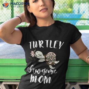 ocean animal lover mom mothers day gift idea turtle shirt tshirt 1