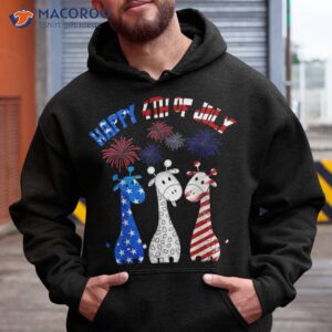 patriotic giraffe funny happy 4th of july american flag shirt hoodie