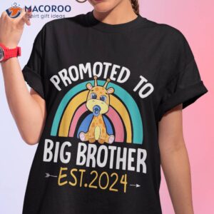 promoted to big brother est 2024 giraffe expecting new baby shirt tshirt 1