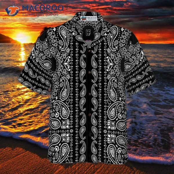 Colorful ‘s Hawaiian Shirt With Paisley Pattern