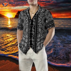 colorful s hawaiian shirt with paisley pattern 4