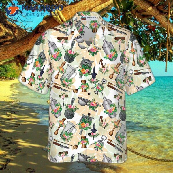 Correct: Tropical Bartender Equipt’s Hawaiian Shirt