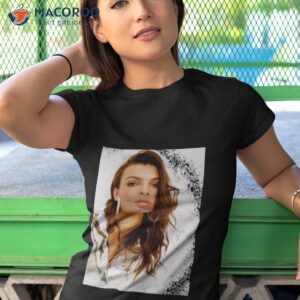 emily ratajkowski shirt tshirt 1