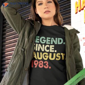 Funny 40 Year Old August 1983 Vintage Retro 40th Birthday Shirt