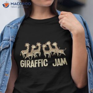Giraffic Jam – Zoo Animal Lover Zookeeper Giraffes Giraffe Shirt