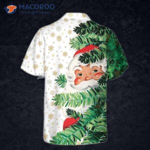 hi santa behind the christmas tree is a cute santa claus hawaiian shirt 1