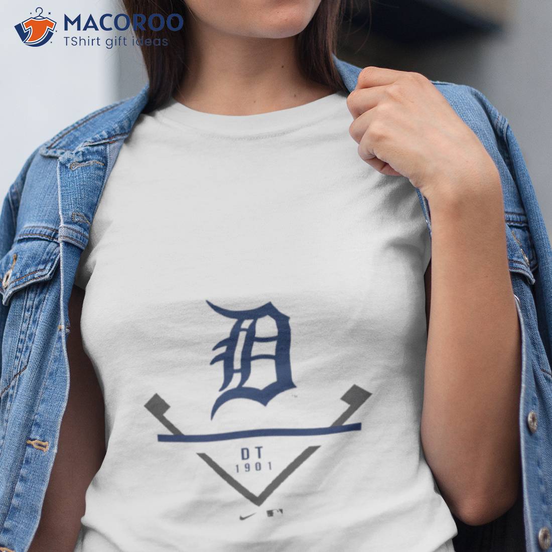 Detroit Tigers Women's Majestic Home Jersey - Vintage Detroit