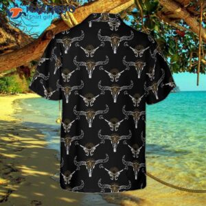 long horn skull and gun hawaiian shirt 0