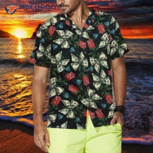 Money-colored Vintage Seamless Pattern With Diamonds Dollar Hawaiian Shirt, Funny Money Shirt Gift For 3 money colored vintage seamless pattern with diamonds dollar hawaiian shirt funny money shirt gift for 3
