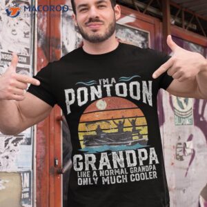 Pontoon Grandpa Captain Retro Funny Boating Fathers Day Gift Shirt
