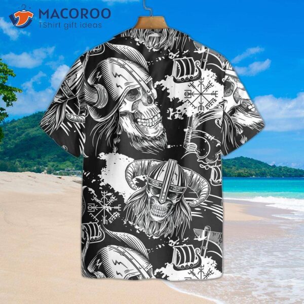 Seamless Pattern Of Skulls In Viking Helmets Hawaiian Shirt