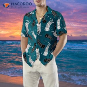 seamless pattern with funny cats on a hawaiian shirt 4