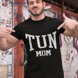 tun mom arch vintage college athletic sports shirt tshirt 1