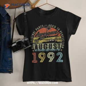 37 Year Old August 1986 Vintage Retro 37th Birthday Gift Shirt