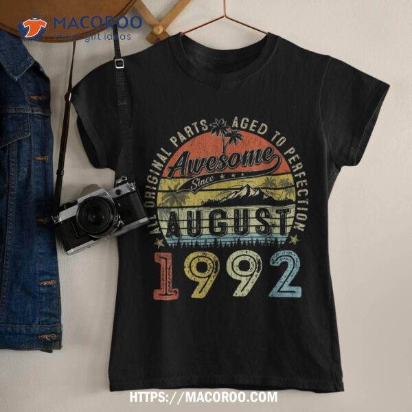 31 Year Old August 1992 Vintage Retro 31th Birthday Gift Shirt