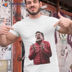 Funny Moment Of Pedro Pascal In The Bubble Shirt