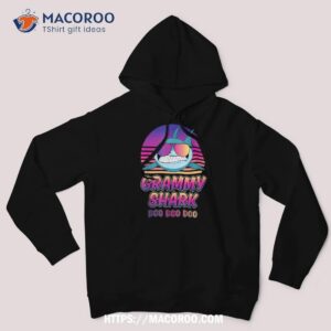 Grammy Shark Vintage Retro Sunset Graphic 2023 Shirt