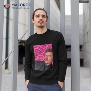 mr pedro kissable lips pedro pascal shirt sweatshirt 1