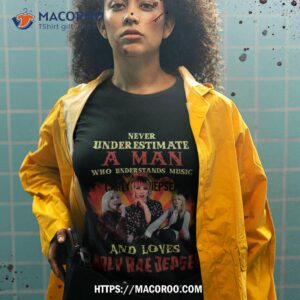 never underestimate a man who loves carly shirt tshirt 2