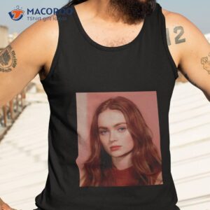 Sadie Sink Graphic Portraishirt 3 sadie sink graphic portraishirt tank top 3