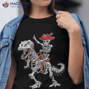 Skeleton Pirate Riding Dinosaur Halloween Costume Shirt