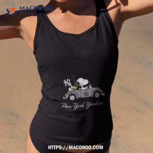 snoopy drives car with new york yankees flag shirt tank top 2
