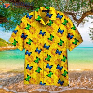 Sunflower-patterned Yellow Hawaiian Shirts