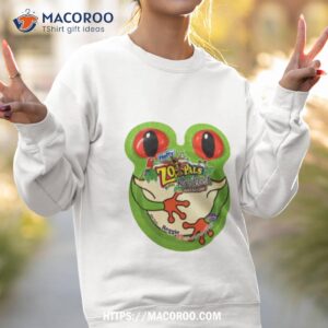 the green frog shirt sweatshirt 2