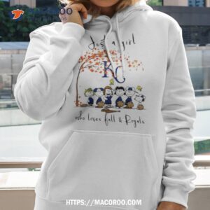the peanuts just a girl who loves fall kansas city royals shirt hoodie 2