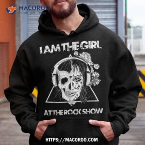 Vintage I Am The Girl At The Rock Show Rock Music Lover Tee Shirt