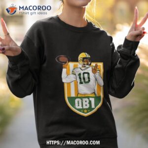 aaron nagler wearing cheeseheadtv qb 1 shirt sweatshirt 2