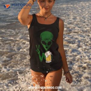 area 51 alien beer peace sign lazy drinking halloween gift shirt favors for halloween party tank top