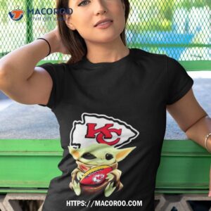 baby yoda hug basketball kansas city chiefs logo design shirt tshirt 1