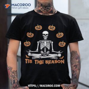 funny skeleton with pumpkin halloween costume tis the season shirt scary skull tshirt