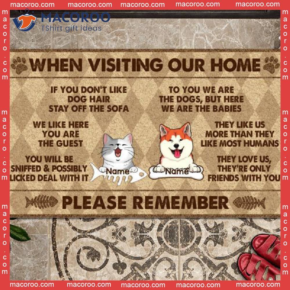 https://images.macoroo.com/wp-content/uploads/2023/08/gifts-for-pet-lovers-custom-doormat-when-visiting-our-home-please-remember-front-door-mat-0.jpg