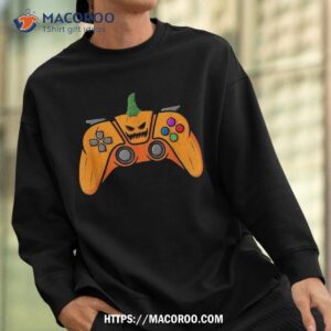 halloween video game controller with pumpkin face gaming shirt sweatshirt